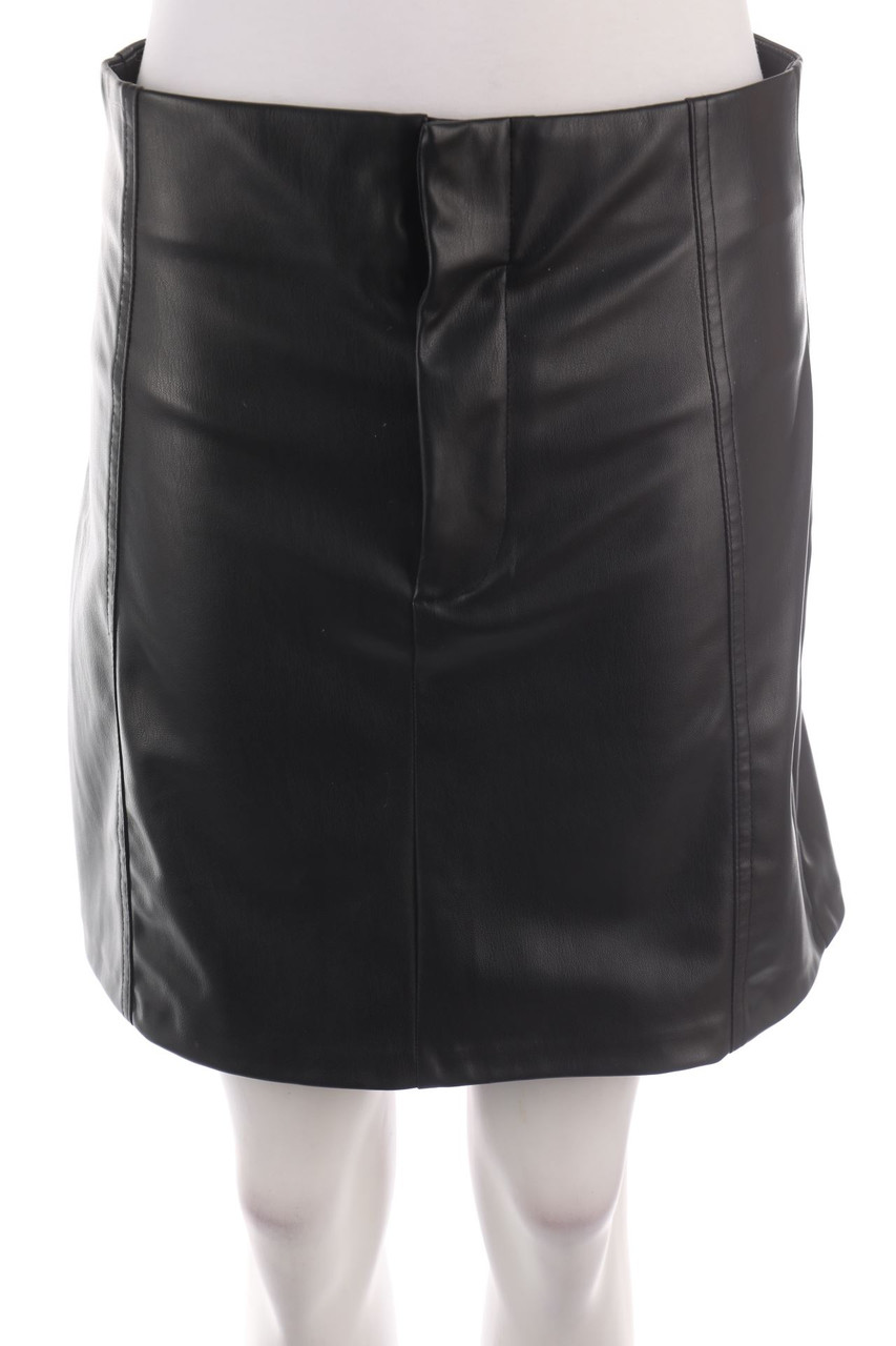 ZARA - Faux Leather-Mini-Rock - L