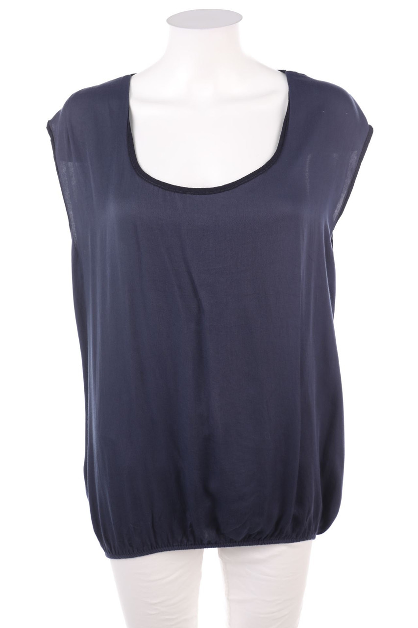 NEW COLLECTION - Blusentop mit Spitzen-Einsatz - D 44