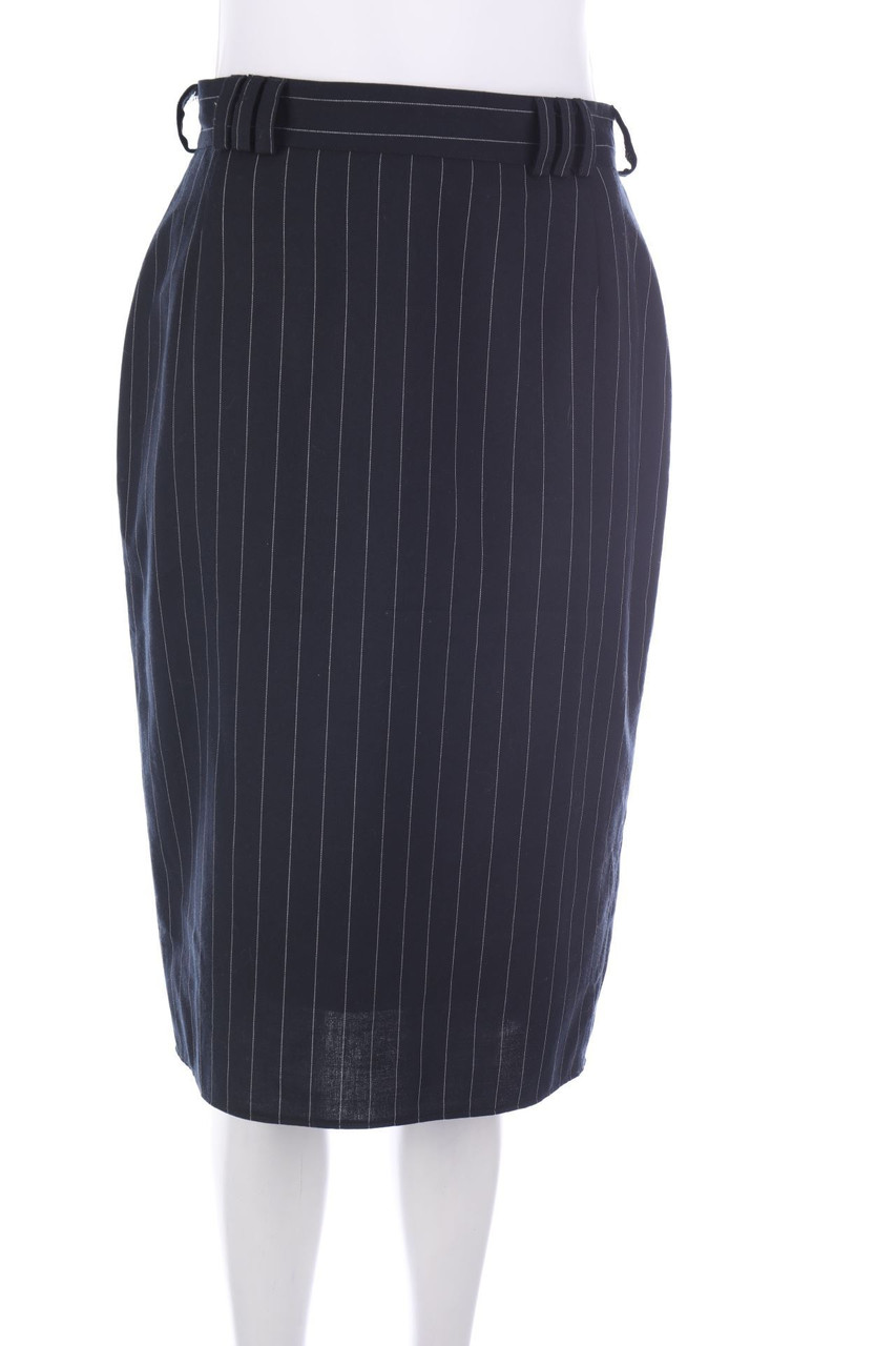 Ohne Label - Business-Rock mit Nadelstreifen - D 36-38