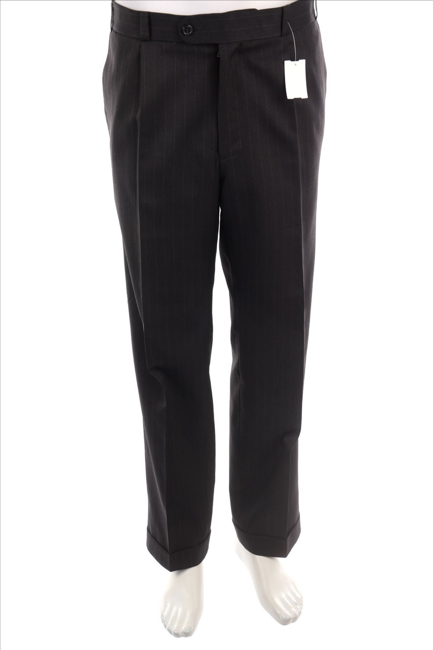 C&A - Bundfalten-Hose mit Streifen - 56