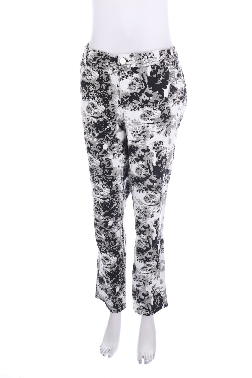 Ohne Label - Straight Cut Jeans mit Print - D 48