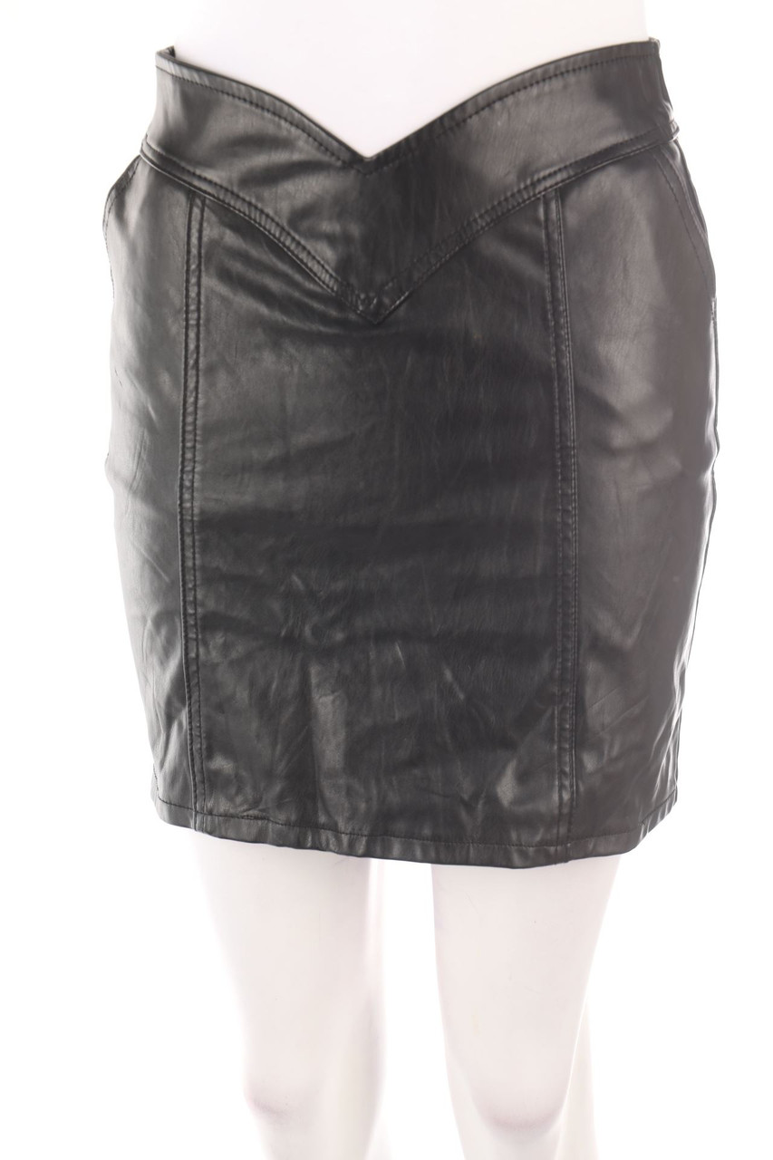 SHEIN - Faux Leather-Rock - S