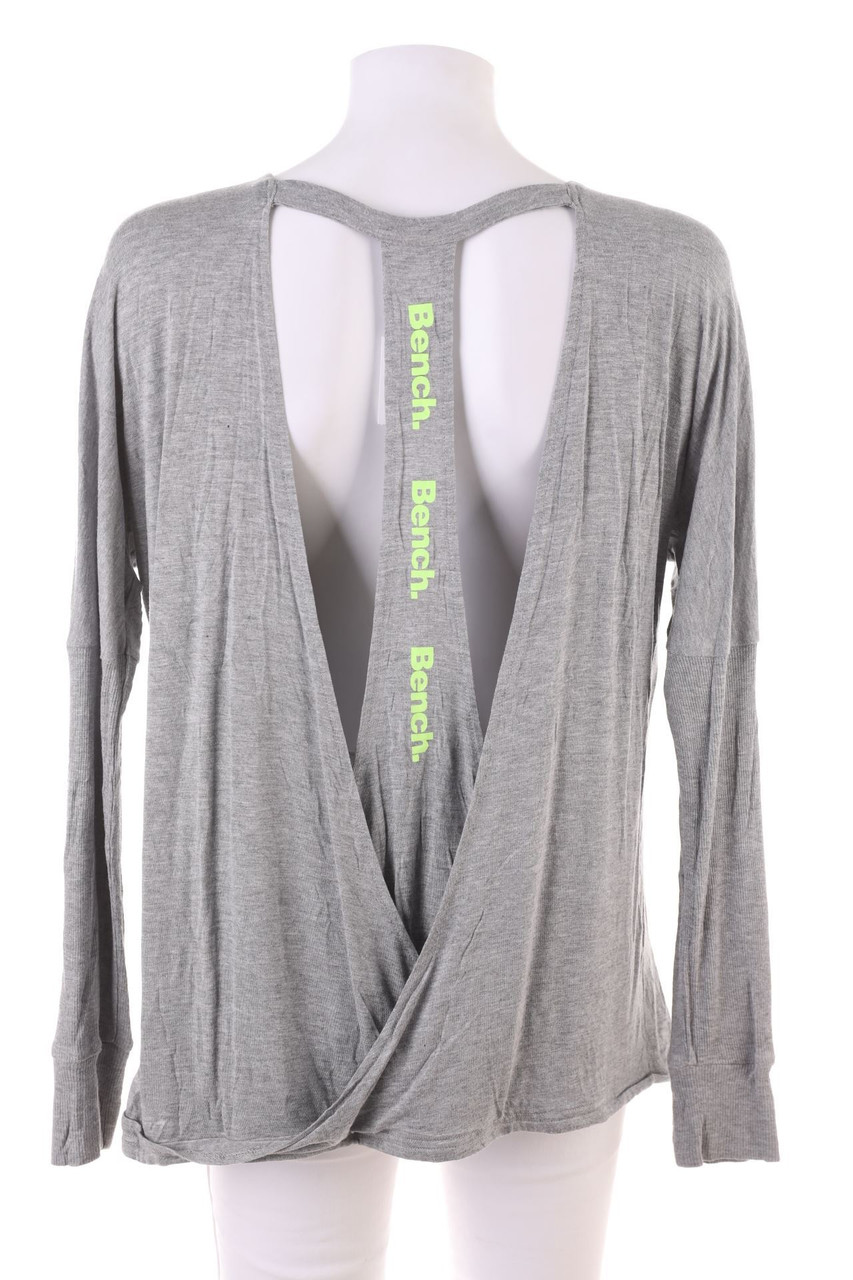 Bench. - Longsleeve-Shirt im Layer Look mit Cut-outs - D 42