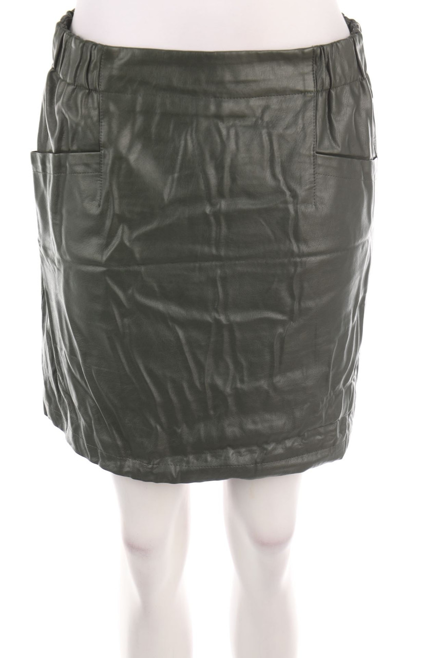 C&A - Faux Leather-Rock - M