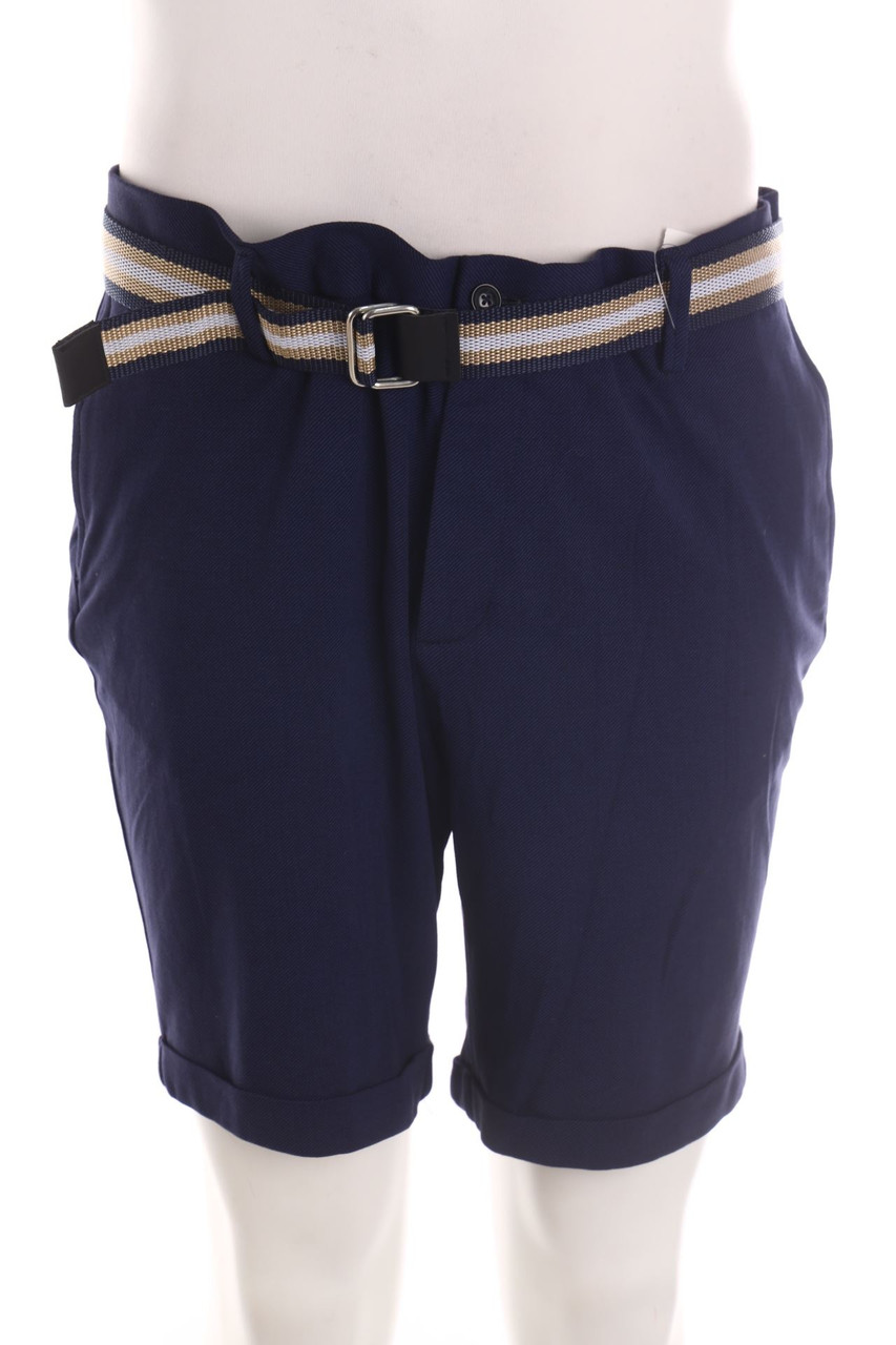 ZARA - Shorts mit Gürtel - W34