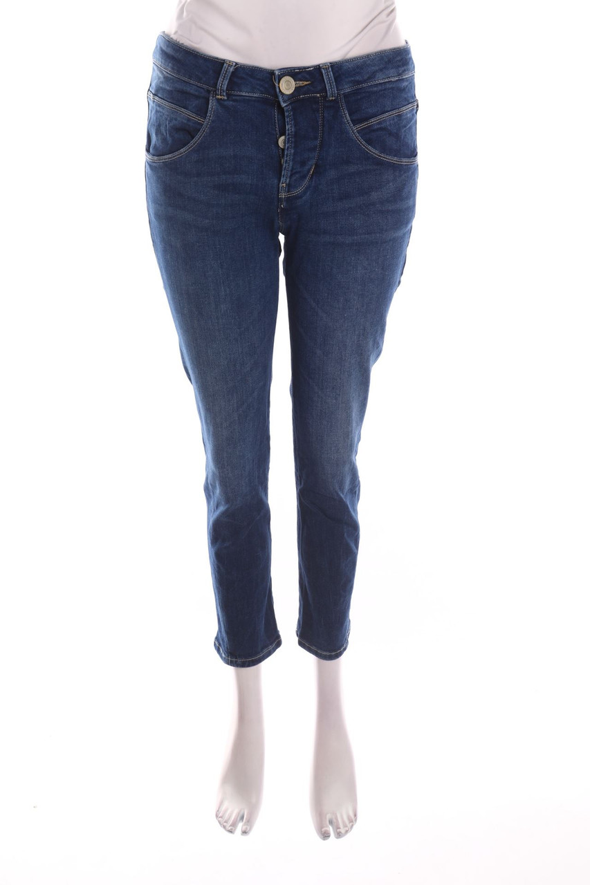 GUESS - Used Look Straight Cut Jeans - W26