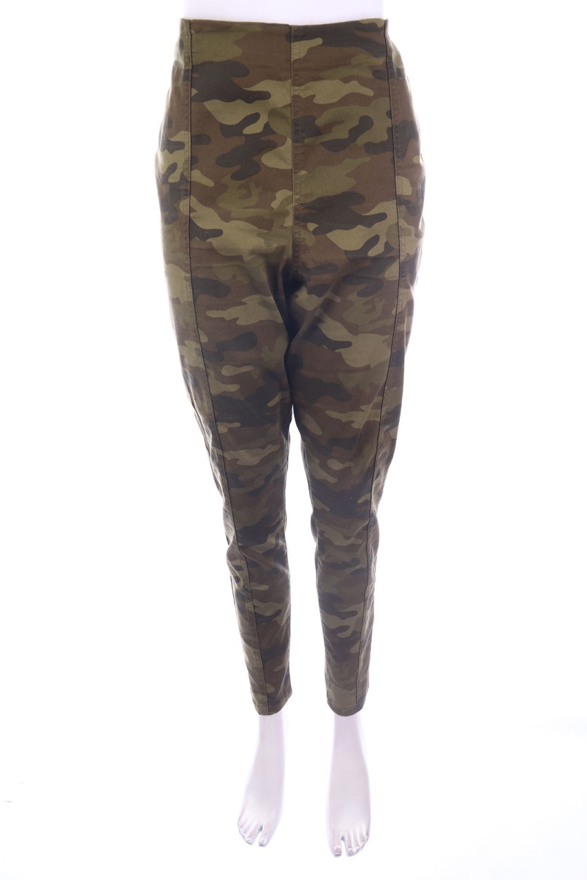 F&F - Skinny-Jeans mit Camouflage-Print - 3XL