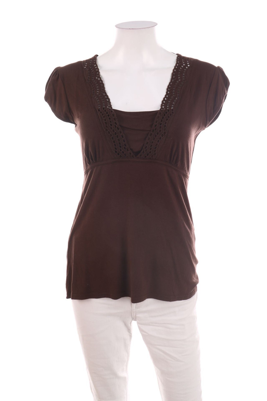 Ohne Label - Kurzarm-Shirt im Layer Look mit Lochspitze - D 40