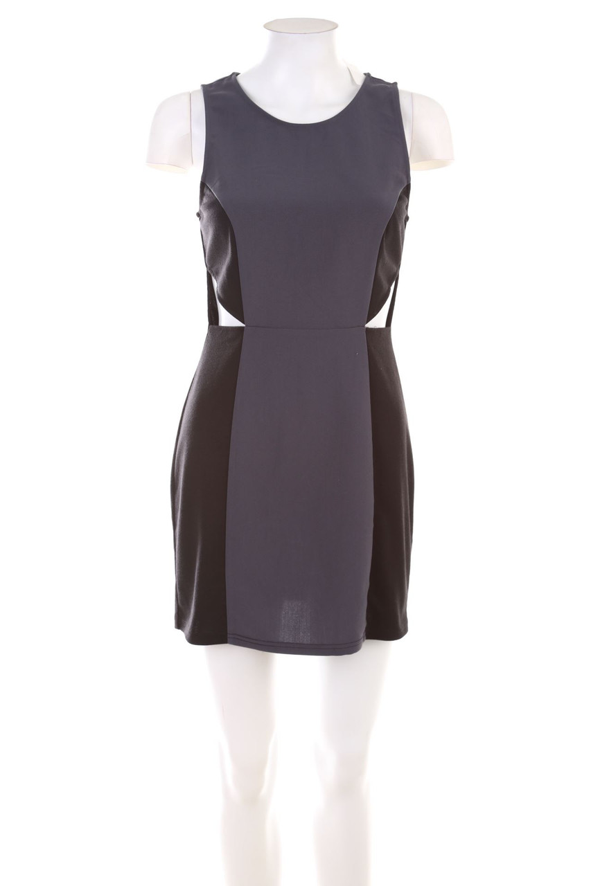 Ohne Label - Minikleid mit Cut-outs - XS