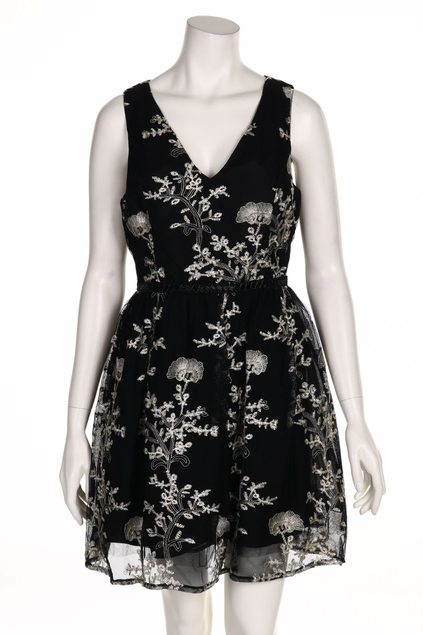 Mayentl - Abendkleid mit Stickereien - L