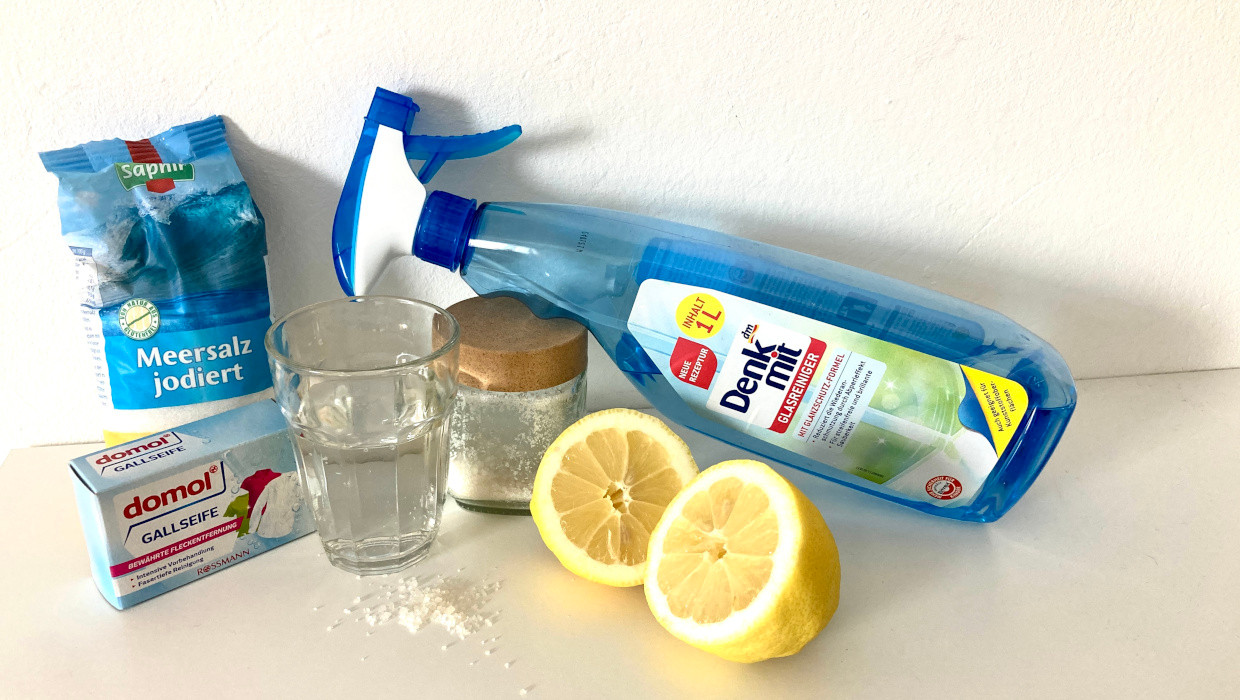 ReSales Blogartikel Rotweinflecken entfernen Hausmittel Gallseife, Zitronensaft, Mineralwasser, Salz, Glasreiniger